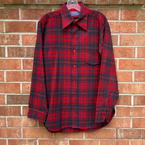 Vtg Pendleton Wool Shirt Men’s Sz Medium Red Plaid USA Made